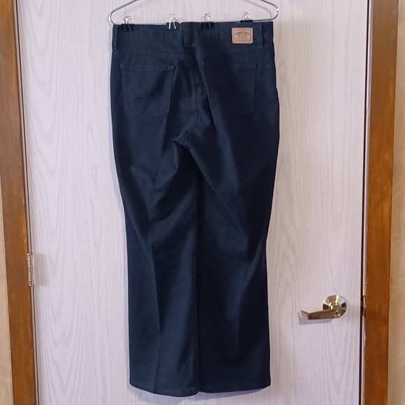 Levis Signature, Size 12 Short, 32 x 30, Black, At Waist, Boot Cut - Picture 2 of 11
